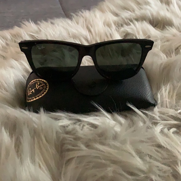 Ray bans - Picture 2 of 3